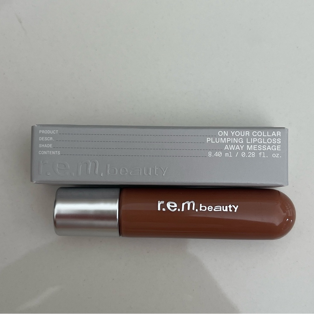 NIB REM Beauty On Your Collar Plumping Lip Gloss - Picture 2 of 3